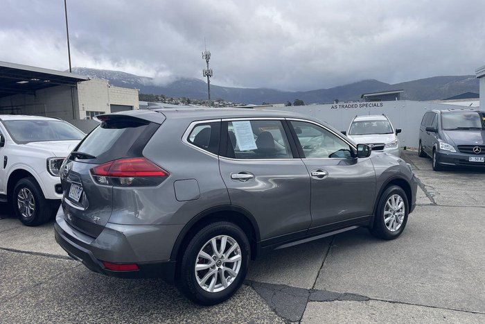 2018 Nissan X-TRAIL ST
