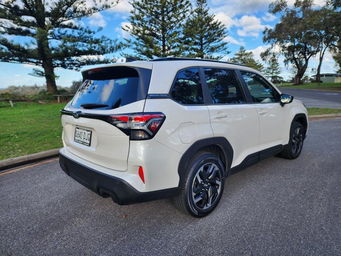 2025 Subaru Forester Touring