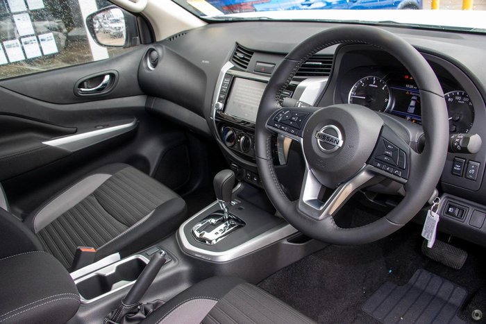 2025 Nissan Navara ST