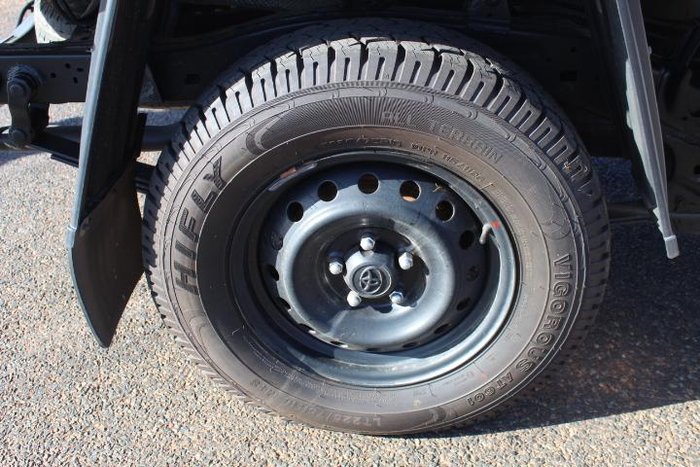 2022 Toyota Hilux Workmate