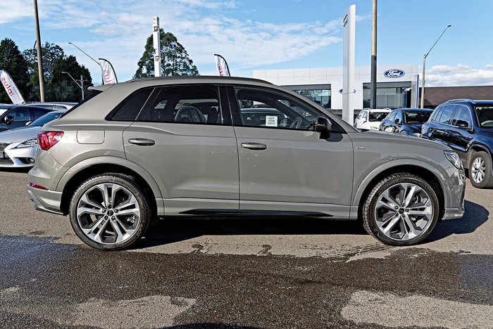 2025 Audi Q3 40 TFSI S line