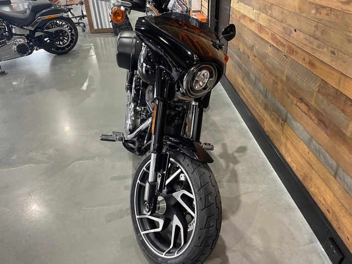 2021 Harley-Davidson Sport Glide 107 (FLSB)