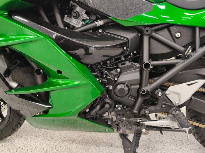 2018 Kawasaki H2 SX SE Green