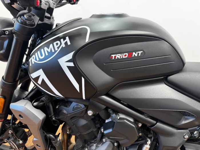 2022 Triumph TRIDENT 660 Black