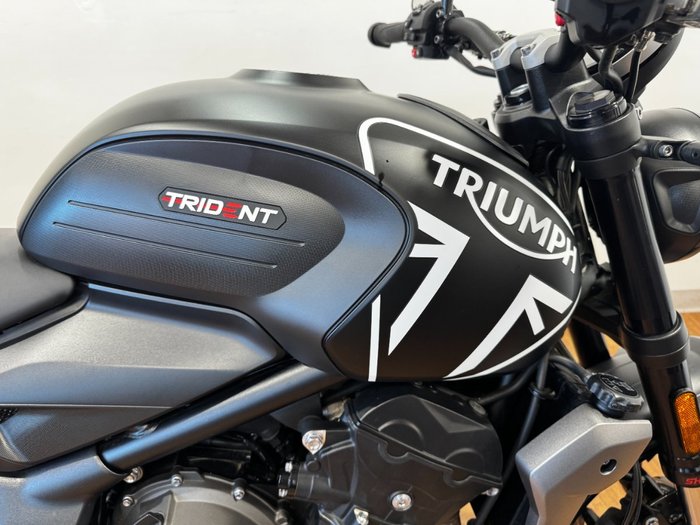 2022 Triumph TRIDENT 660 Black