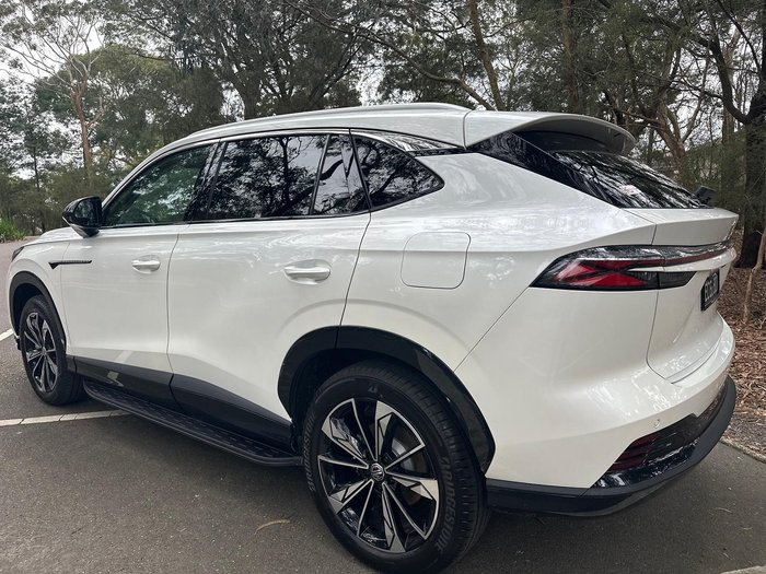 2025 MG HS Super Hybrid Essence AS33P MY25 Pearl White