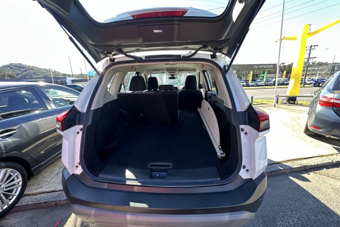 2024 NISSAN X-TRAIL ST (2WD)