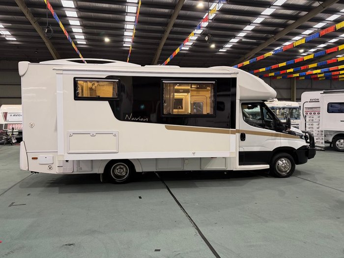 2017 Sunliner Navian