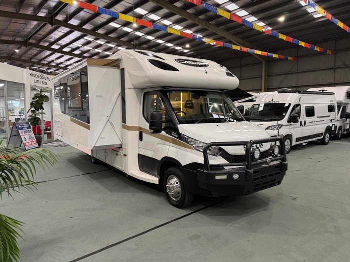 2017 Sunliner Navian