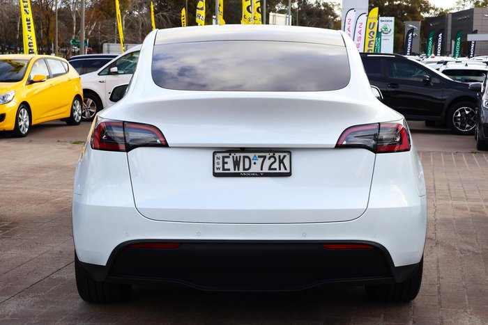 2022 Tesla Model Y Rear-Wheel Drive