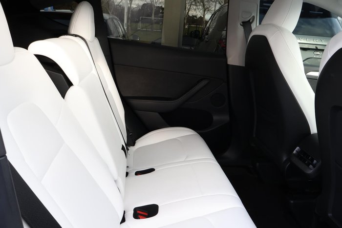 2022 Tesla Model Y Rear-Wheel Drive