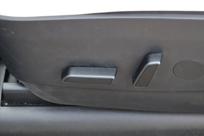 2022 Tesla Model Y Rear-Wheel Drive