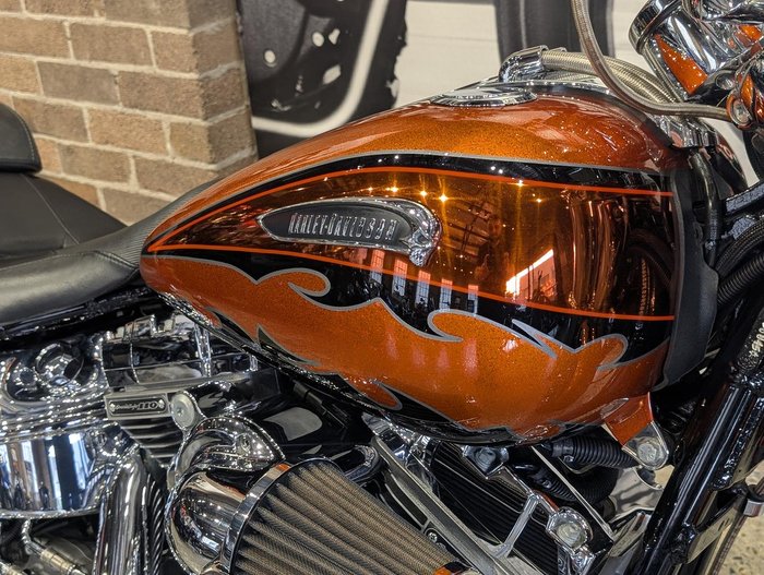 2014 Harley-Davidson CVO Breakout (FXSBSE) CVO Orange