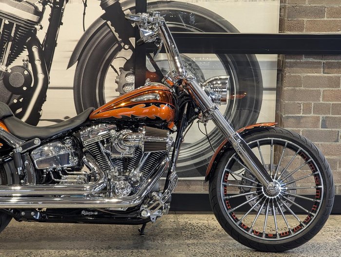 2014 Harley-Davidson CVO Breakout (FXSBSE) CVO Orange