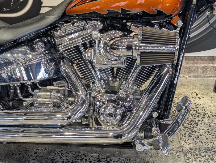 2014 Harley-Davidson CVO Breakout (FXSBSE) CVO Orange