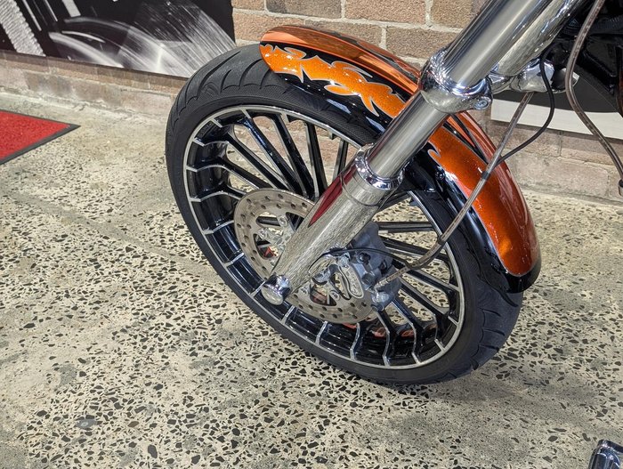 2014 Harley-Davidson CVO Breakout (FXSBSE) CVO Orange
