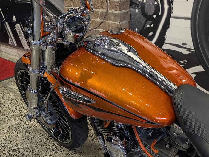 2014 Harley-Davidson CVO Breakout (FXSBSE) CVO Orange
