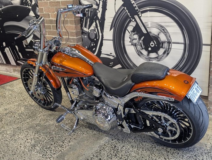 2014 Harley-Davidson CVO Breakout (FXSBSE) CVO Orange