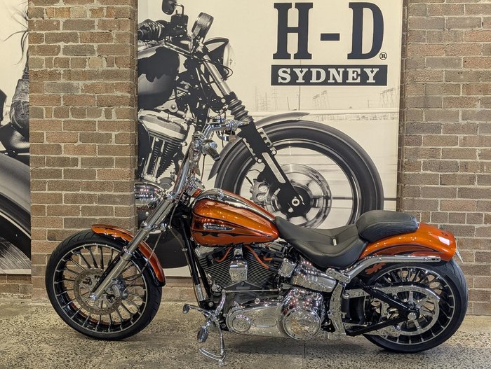 2014 Harley-Davidson CVO Breakout (FXSBSE) CVO Orange