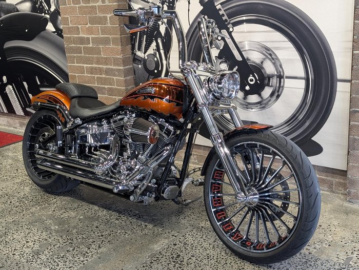 2014 Harley-Davidson CVO Breakout (FXSBSE) CVO Orange