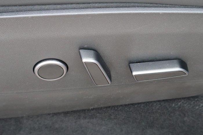 2023 Tesla Model Y Rear-Wheel Drive