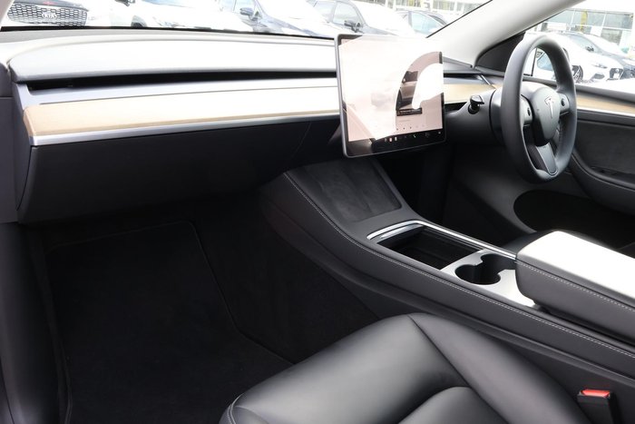 2023 Tesla Model Y Rear-Wheel Drive