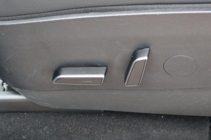 2023 Tesla Model Y Rear-Wheel Drive