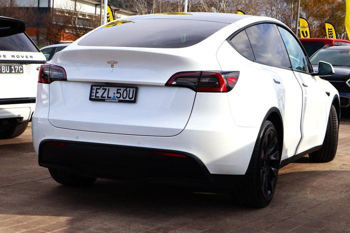 2023 Tesla Model Y Rear-Wheel Drive