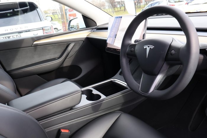 2023 Tesla Model Y Rear-Wheel Drive