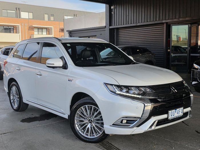 2019 Mitsubishi Outlander PHEV Exceed