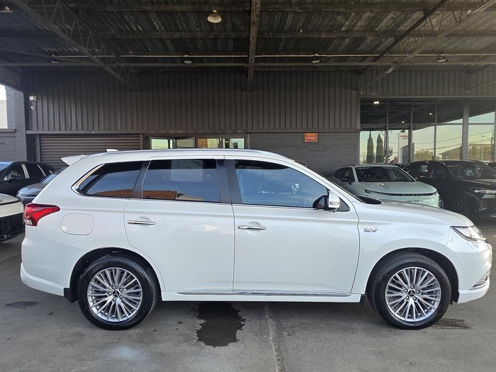 2019 Mitsubishi Outlander PHEV Exceed