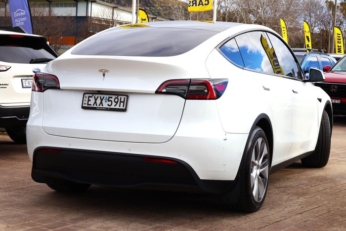 2022 Tesla Model Y Rear-Wheel Drive