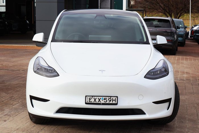 2022 Tesla Model Y Rear-Wheel Drive