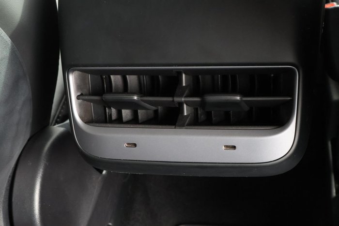 2022 Tesla Model Y Rear-Wheel Drive