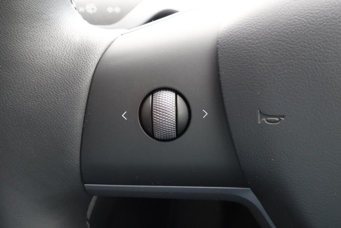 2022 Tesla Model Y Rear-Wheel Drive