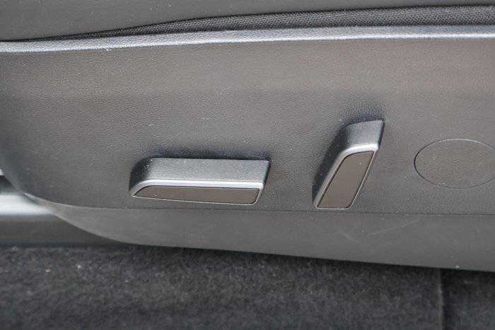 2022 Tesla Model Y Rear-Wheel Drive