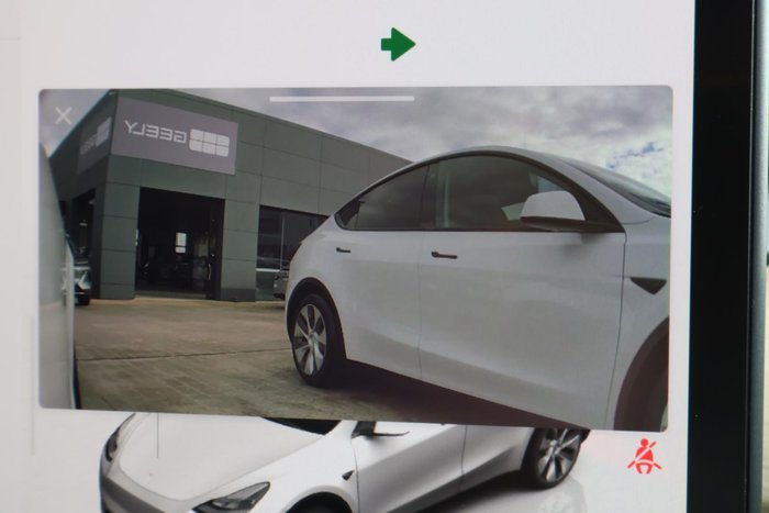 2022 Tesla Model Y Rear-Wheel Drive