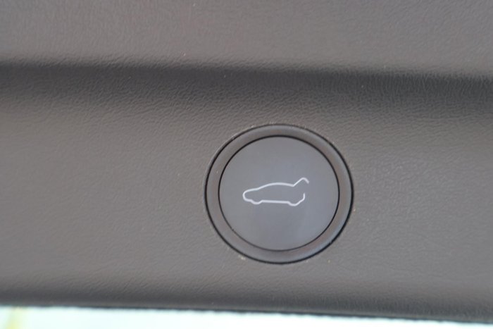 2022 Tesla Model Y Rear-Wheel Drive