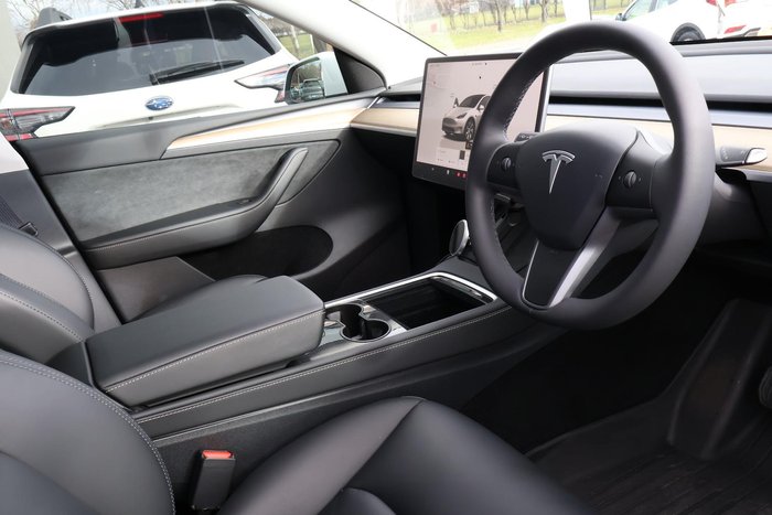 2022 Tesla Model Y Rear-Wheel Drive