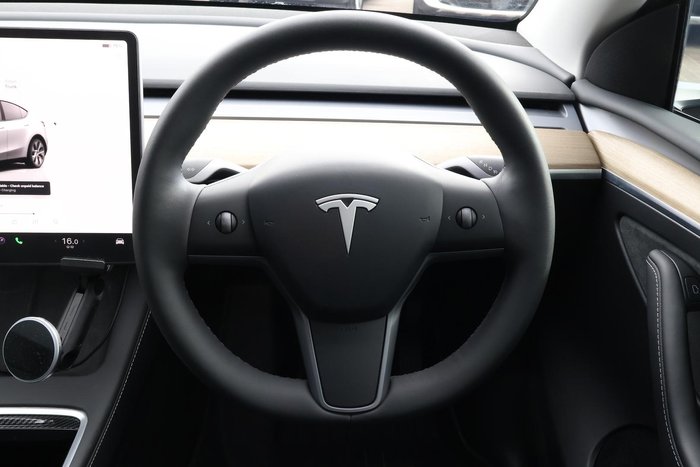 2022 Tesla Model Y Rear-Wheel Drive