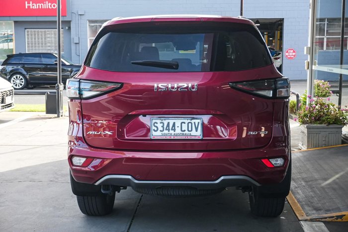2022 Isuzu MU-X LS-T