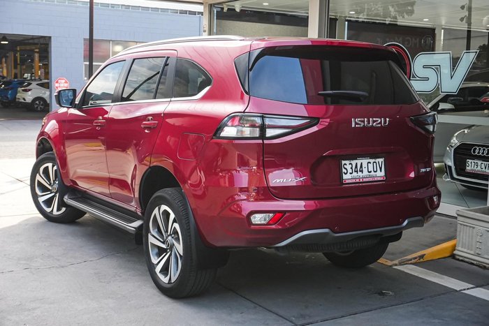 2022 Isuzu MU-X LS-T