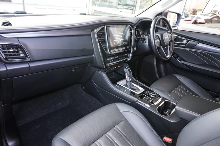 2022 Isuzu MU-X LS-T