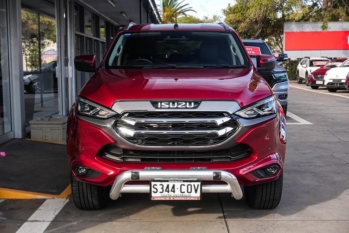 2022 Isuzu MU-X LS-T
