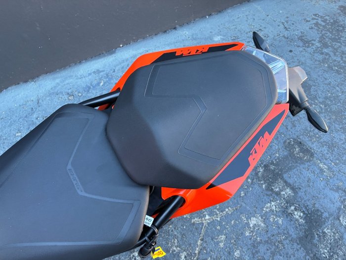 2023 Ktm 390 DUKE ORANGE