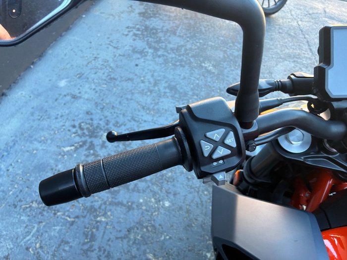 2023 Ktm 390 DUKE ORANGE