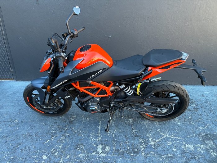 2023 Ktm 390 DUKE ORANGE