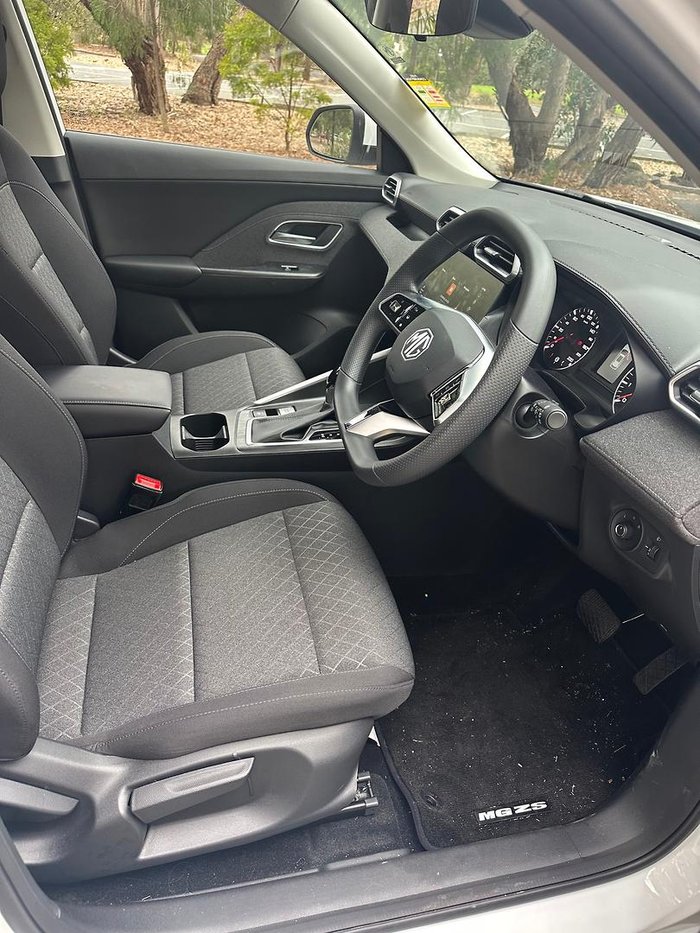 2026 MG ZS Vibe ZS32 MY26 Dover White
