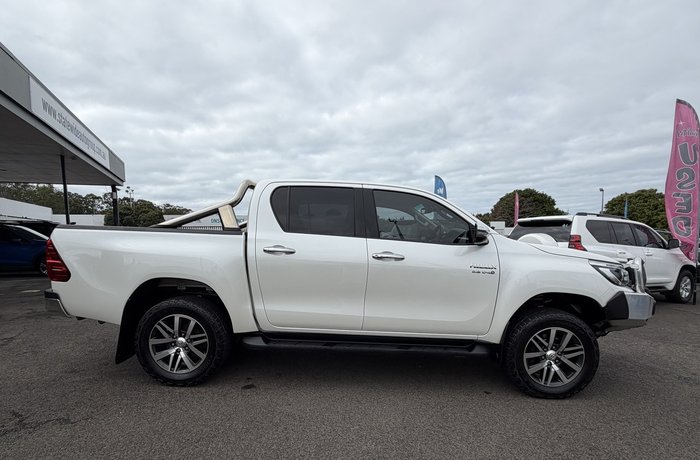 2019 Toyota Hilux SR5