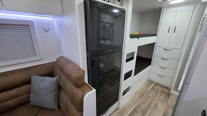 2026 Leader Caravans 2110 C K1e5b T Gold Le 21'10 2 Bunk